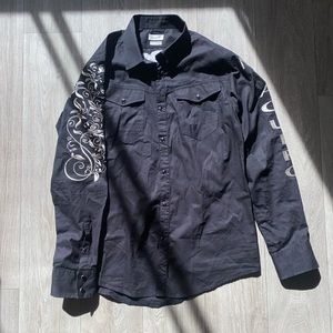 Embroidered Casual Button Down | Size: XL
